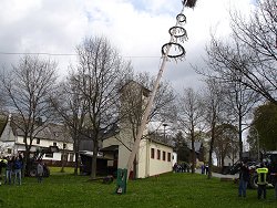 Maibaum aufstellen 2008