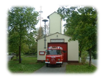 Feuerwehrhaus mit neuem Anstrich